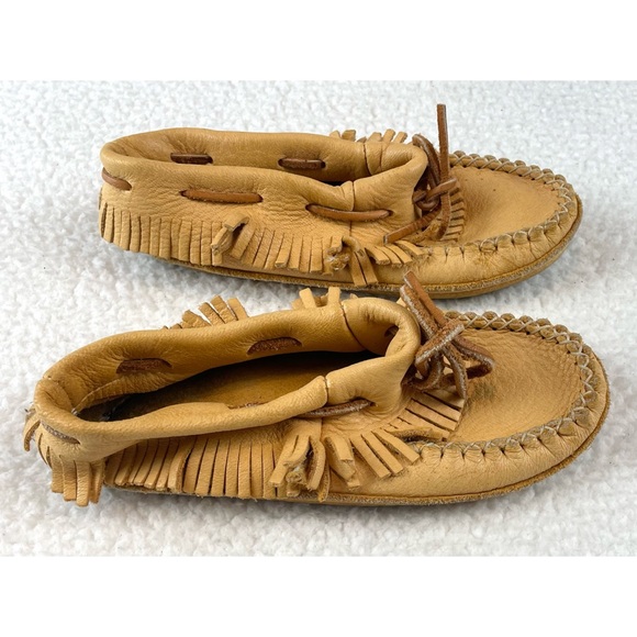 SOUTHWEST INDIAN FOUNDATION • Genuine Moosehide Leather Slip-On Fringe Moccasins - Picture 8 of 16